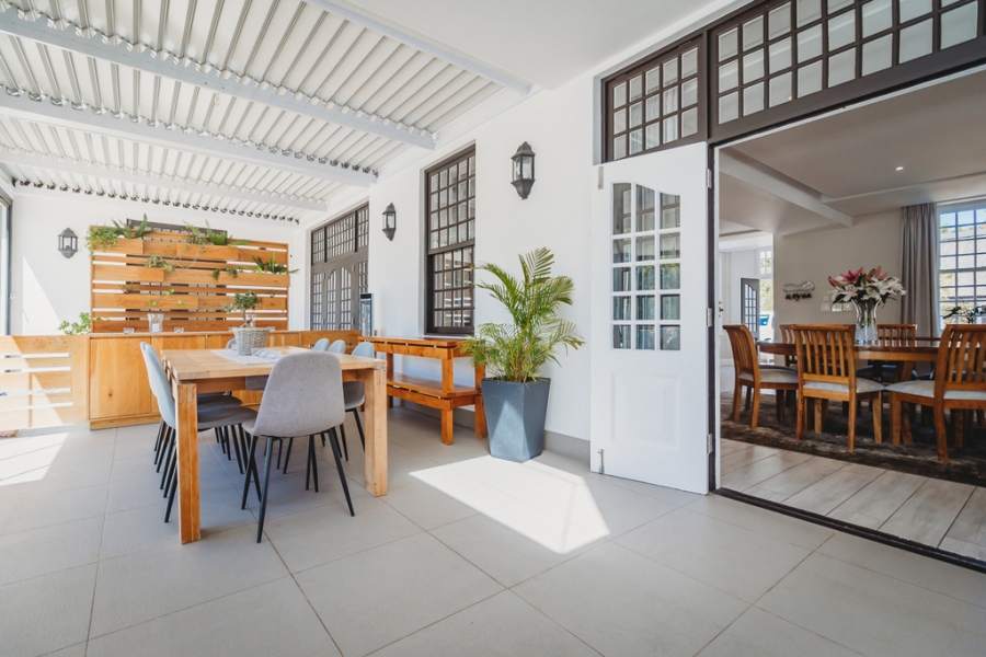 5 Bedroom Property for Sale in Glenwood Western Cape